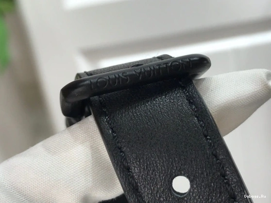 VUITTON LOUIS BOX 0105